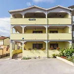 Appartement Dakovic Radmani